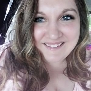 Meet your Posher, Carrie